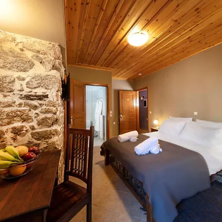 Ξενοδοχείο με διαμερίσματα By White Hills In The Heart Of