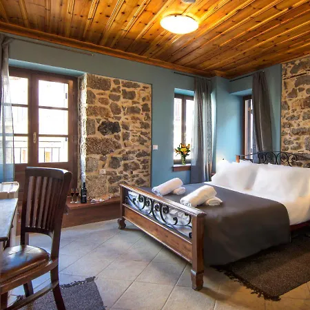 By White Hills In The Heart Of Ξενοδοχείο με διαμερίσματα Αράχωβα