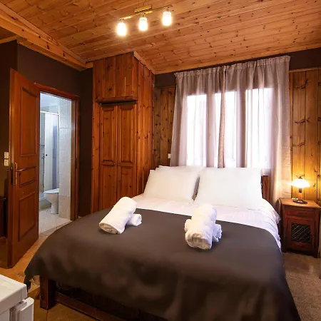 By White Hills In The Heart Of Ξενοδοχείο με διαμερίσματα Αράχωβα