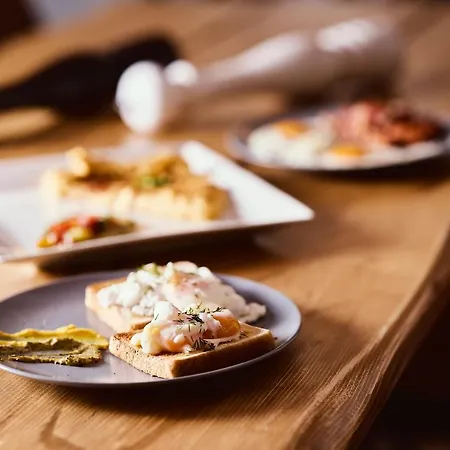 By White Hills In The Heart Of Ξενοδοχείο με διαμερίσματα Αράχωβα