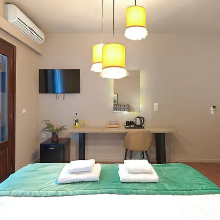 By White Hills In The Heart Of Ξενοδοχείο με διαμερίσματα Αράχωβα