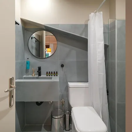 By White Hills In The Heart Of 4*