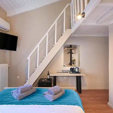 By White Hills In The Heart Of Αράχωβα