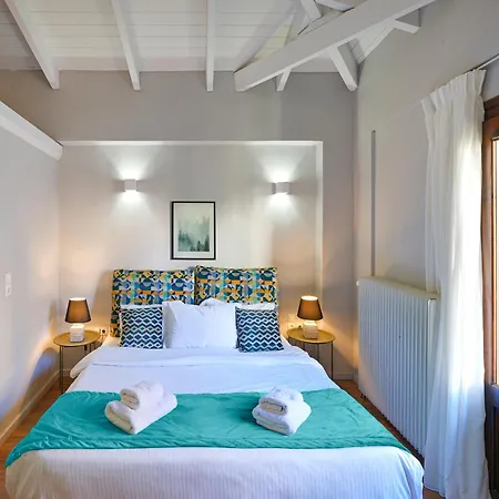 By White Hills In The Heart Of 4* Arachova