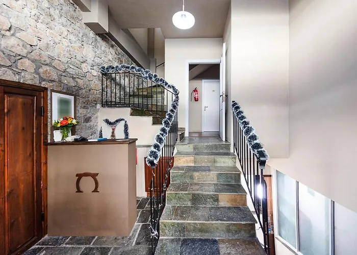 By White Hills In The Heart Of 3*